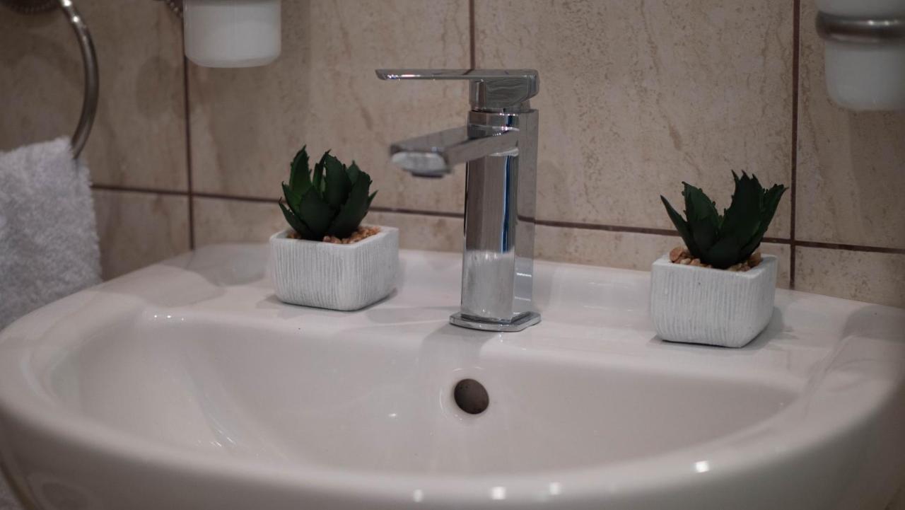 A&A Central Apartment Сибиу Экстерьер фото